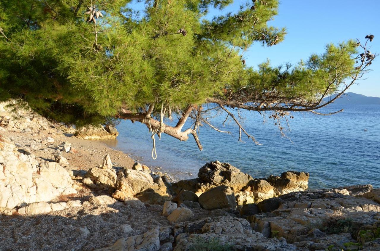 Apartments Martamare Martinšćica Екстериор снимка
