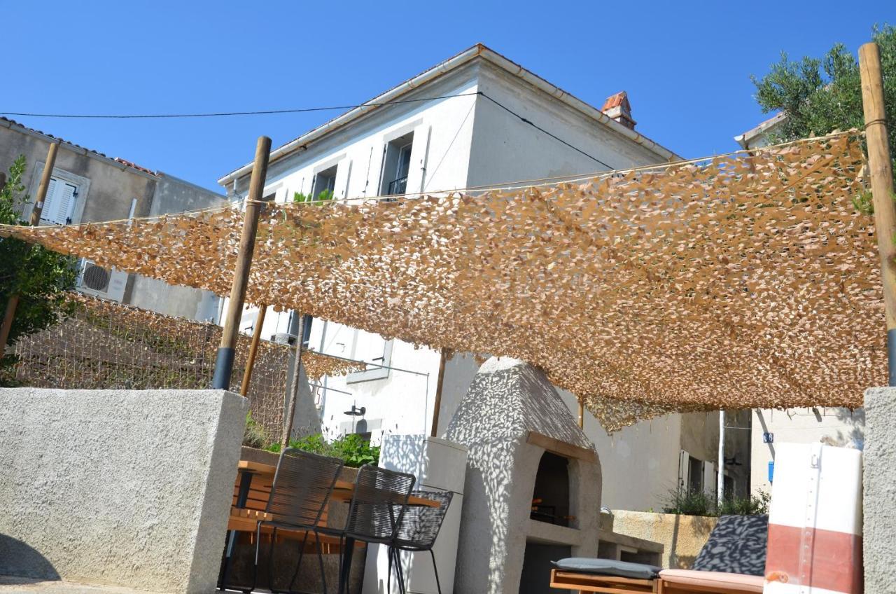 Apartments Martamare Martinšćica Екстериор снимка