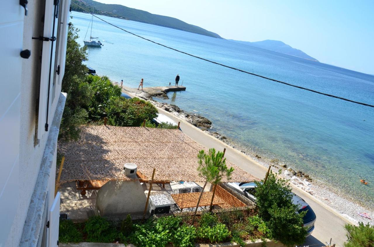 Apartments Martamare Martinšćica Екстериор снимка
