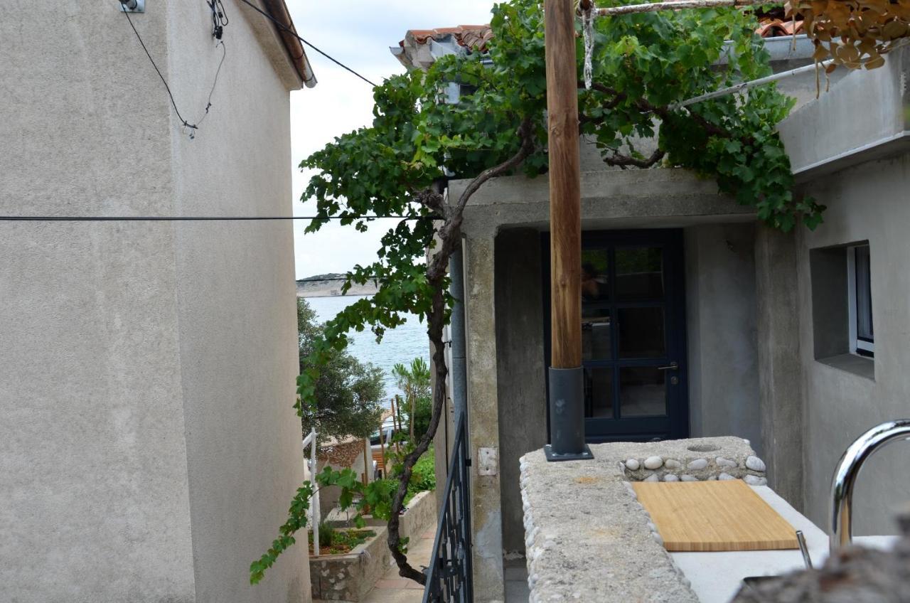 Apartments Martamare Martinšćica Екстериор снимка