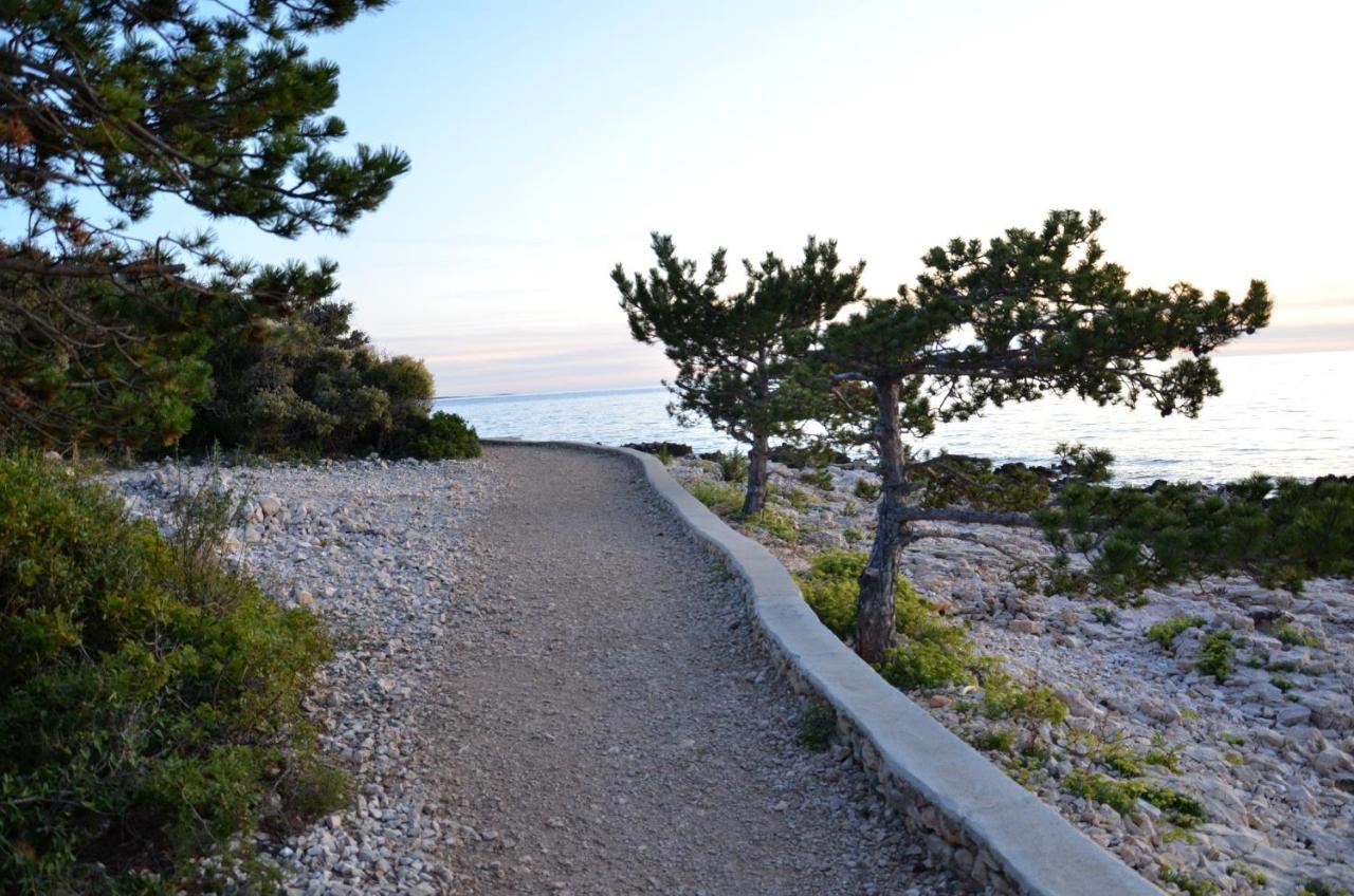 Apartments Martamare Martinšćica Екстериор снимка