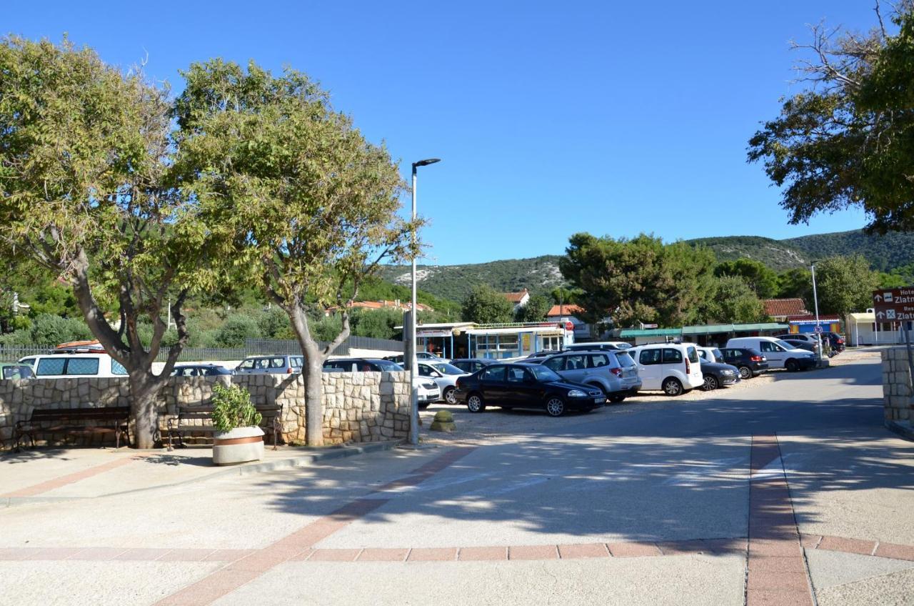 Apartments Martamare Martinšćica Екстериор снимка