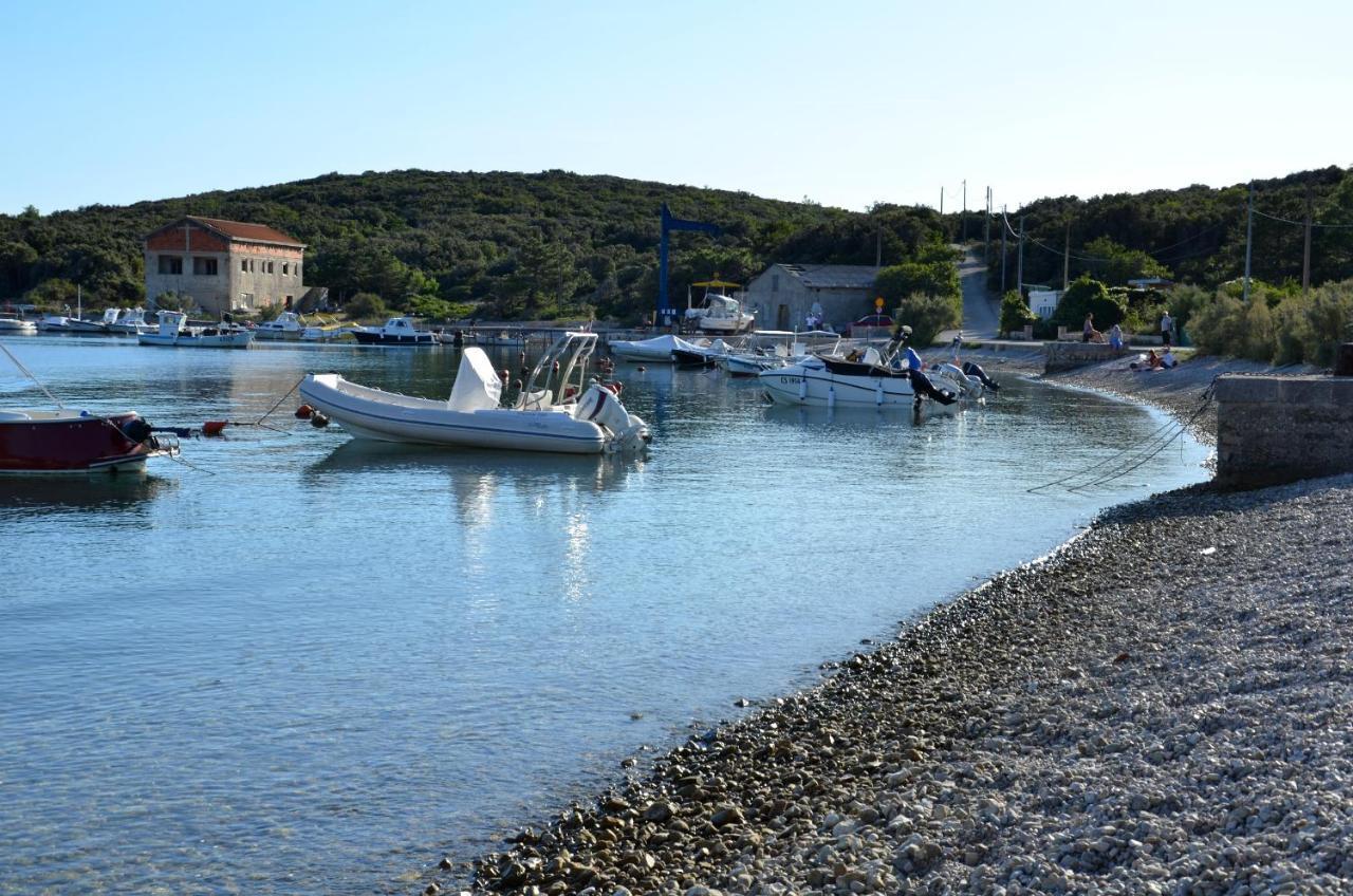 Apartments Martamare Martinšćica Екстериор снимка