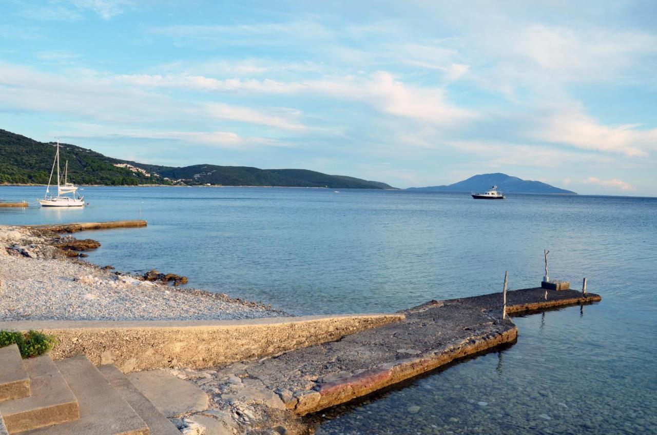 Apartments Martamare Martinšćica Екстериор снимка